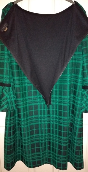 Tahari Plaid Fall/Winter Dress with Bell Sleeves - Picture 12 of 12